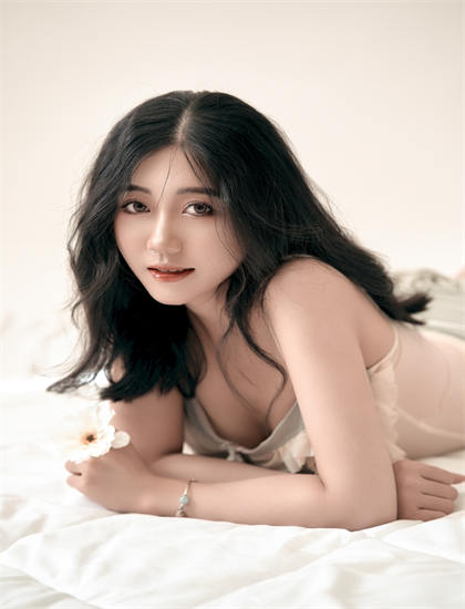 带你走进《入间同学入魔了 第一季》的幕后世界：美术设计的灵感来源 体会团队合作的力量